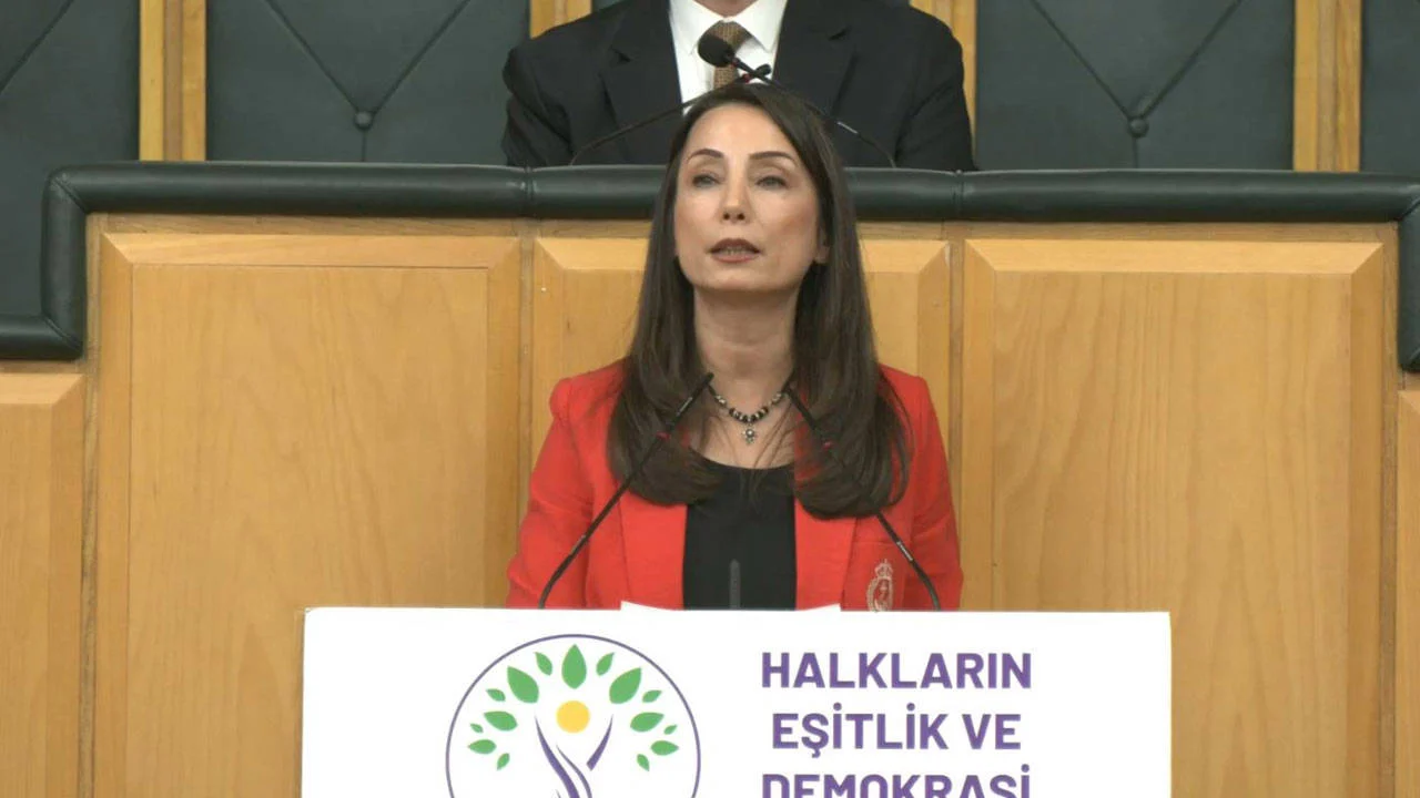 Tülay Hatimoğulları: "Bu ülkede vurgun yapmak serbest ama bunun haberini yapmak suç"