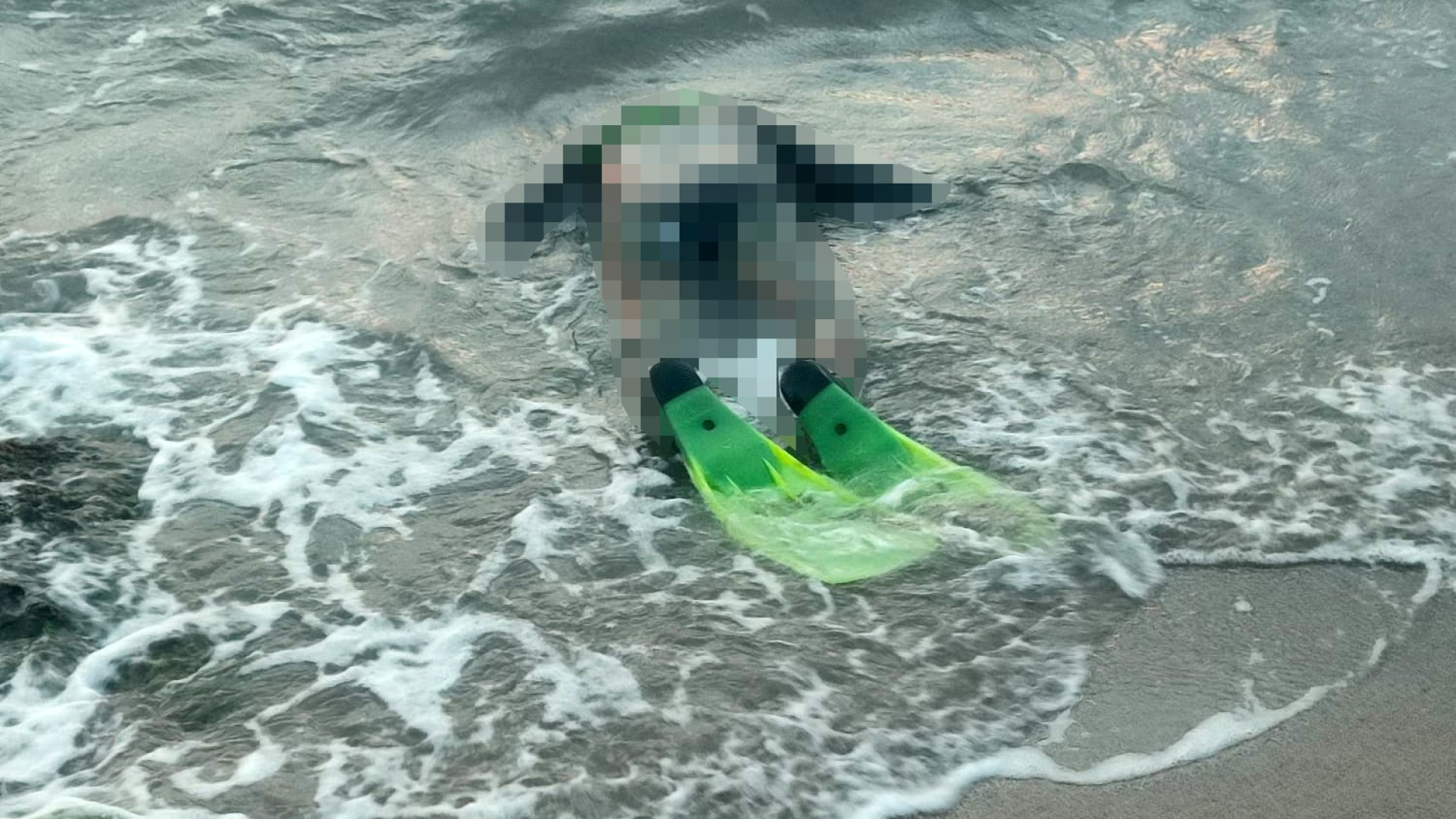 Dalgıç kıyafetli adam ölü bulundu