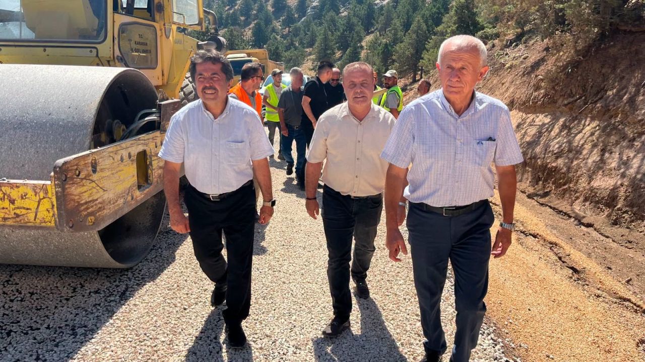 Milletvekili Osman Sağlam Asfalt Çalışmalarını Yerinde İnceledi