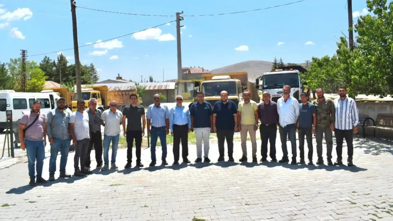 Karaman İl Genel Meclis Başkanı Alanlı Asfalt Çalışmalarını İnceledi