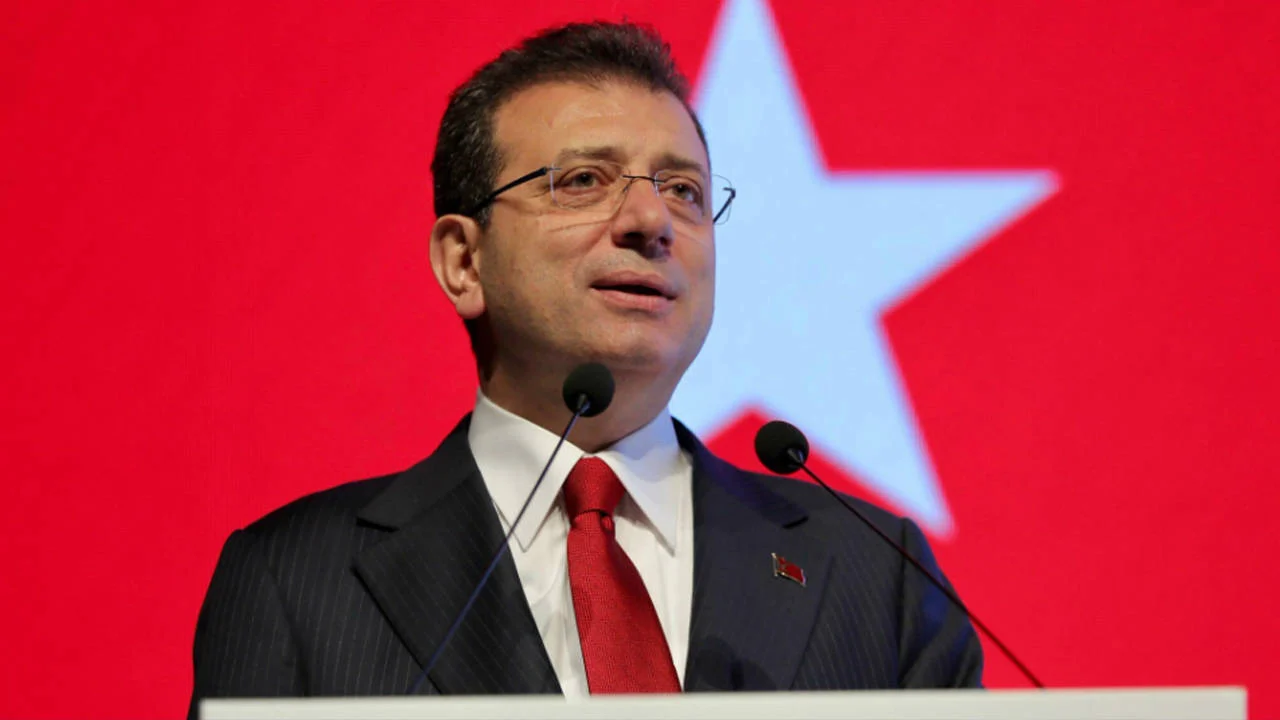 Ekrem İmamoğlu, CHP'den istifa etti