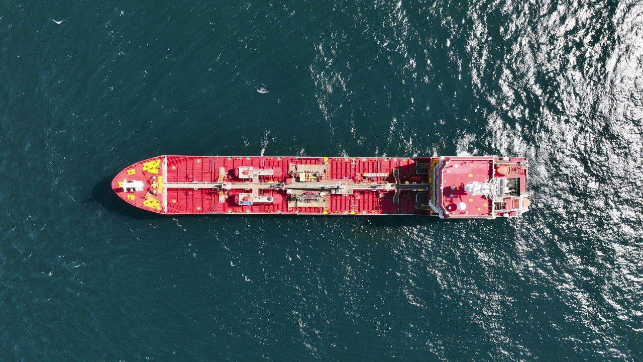 Silivri'deki gemi kazası: Kayıp mürettebat 13 gündür aranıyor