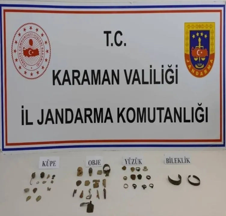 Jandarma uygulamalarında tarihi eser ve 110 bin 746 adet makaron ele geçirildi