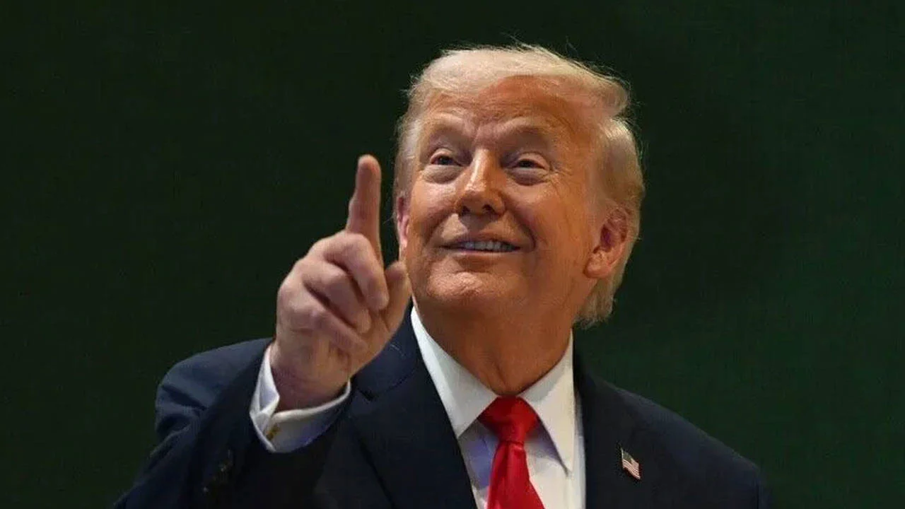 Trump'tan Grönland açıklaması: "ABD'ye yönelik her saldırı buradan geçmek zorunda"