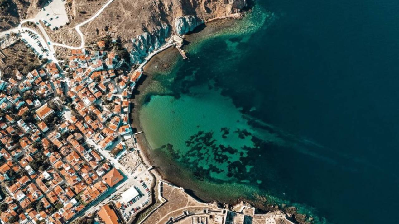 Bozcaada limanına hançer