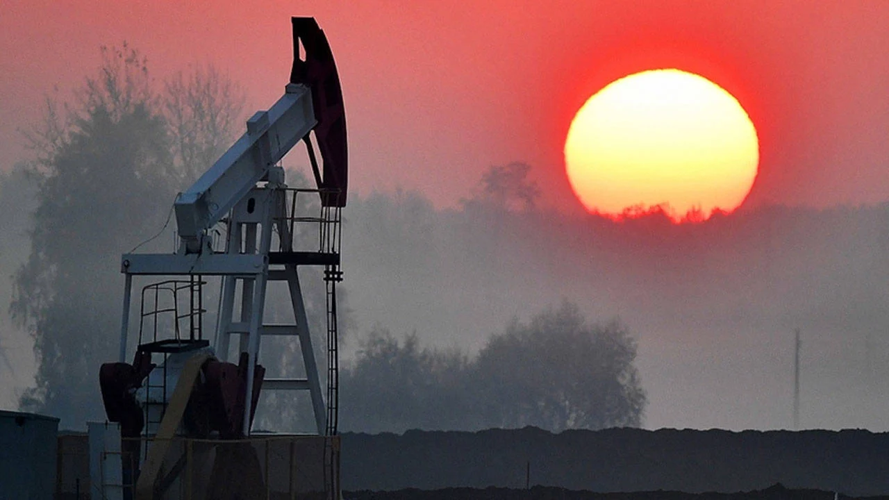 ABD-İran gerilimi piyasaları sarstı: Petrol fiyatları 90 doları aştı