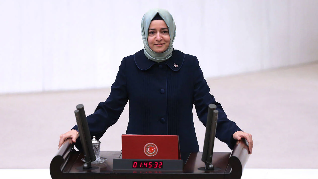 Fon skandalında adı geçiyor: AKP'li Fatma Betül Sayan Kaya'dan 'jet' iddiasına ilişkin açıklama