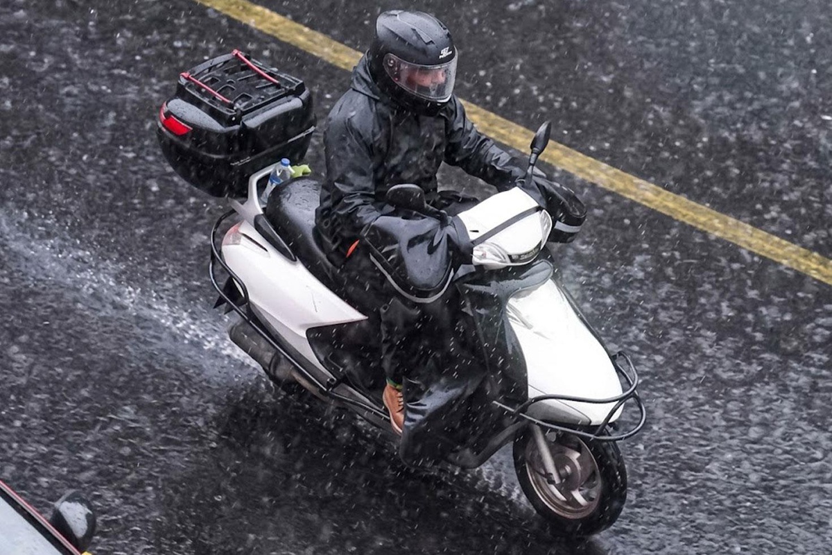 İstanbul'da motosikletlere trafiğe çıkış yasağı