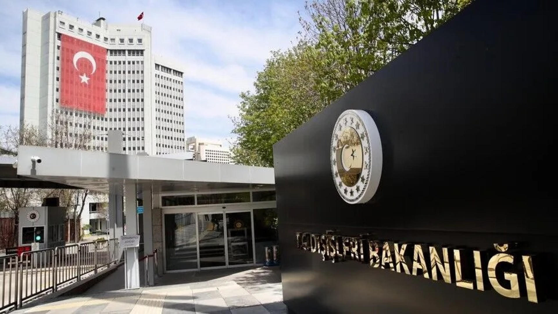 Dışişleri Bakanlığı'ndan Mescid-i Aksa baskınına kınama