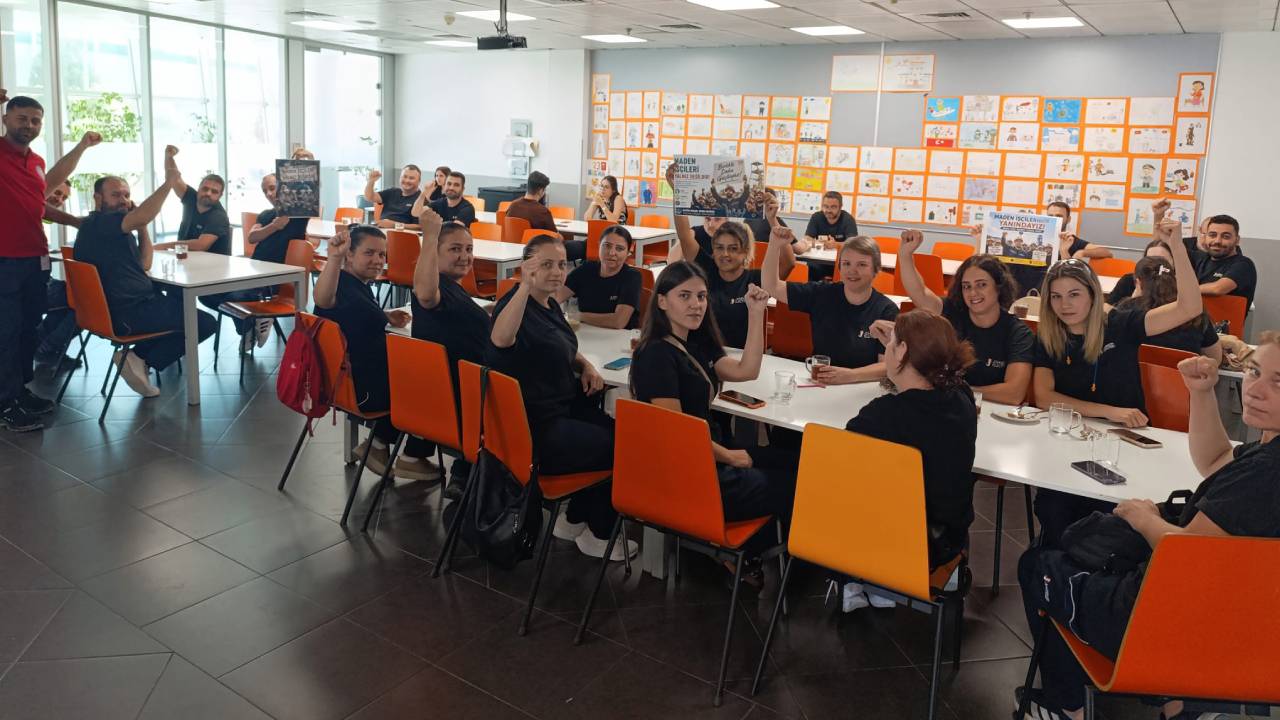 Metal işçilerinden Ankara'da direnen madencilere destek: "Yaşasın sınıf dayanışması"