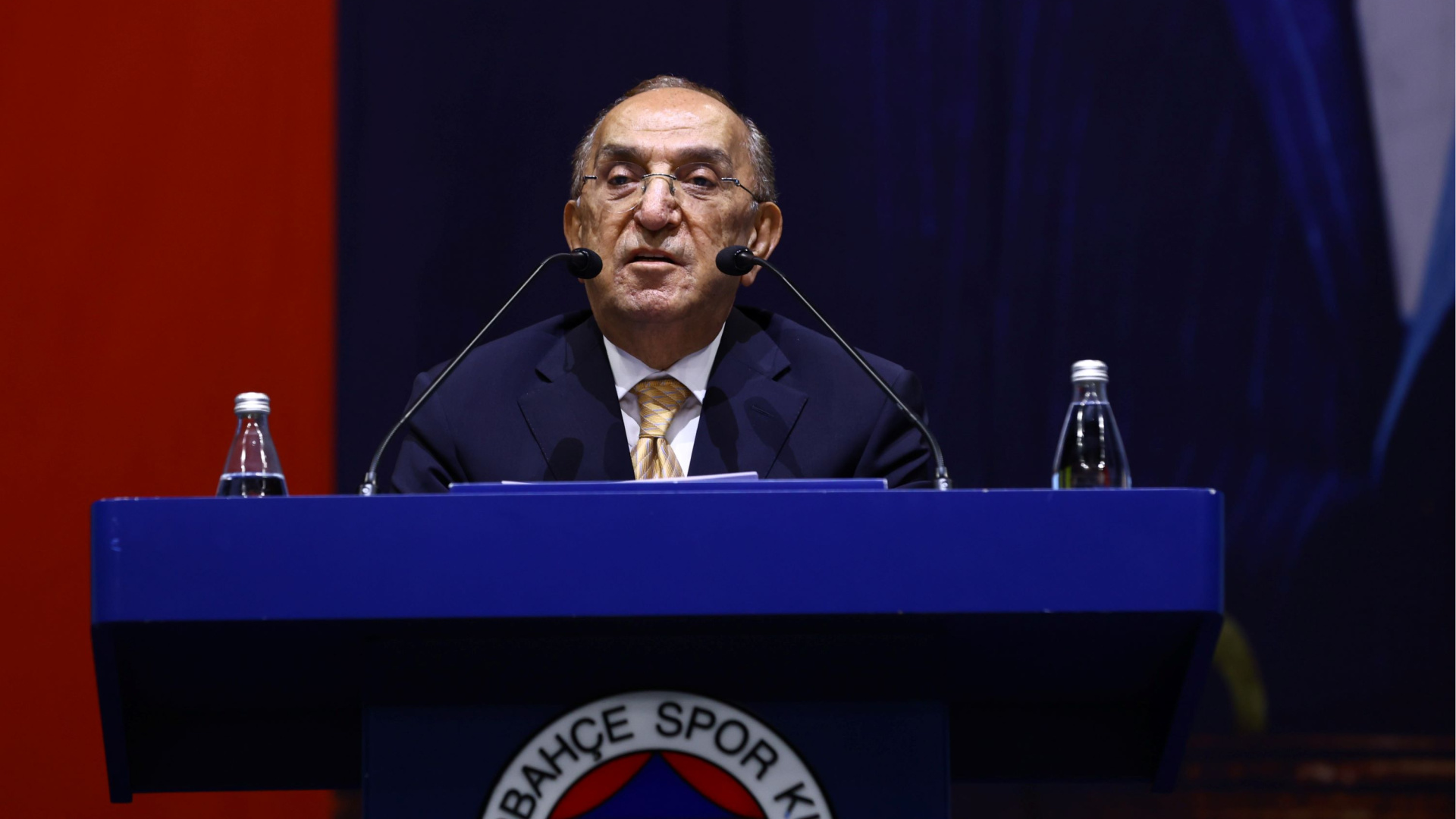 "Stadın proje bedellerini karşılayacağım"