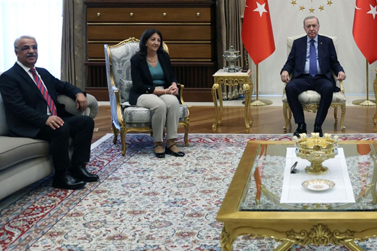 Cumhurbaşkanı Erdoğan ile görüşen DEM Parti İmralı Heyeti: Sürecin kararlılıkla sürdürüleceği teyit edildi