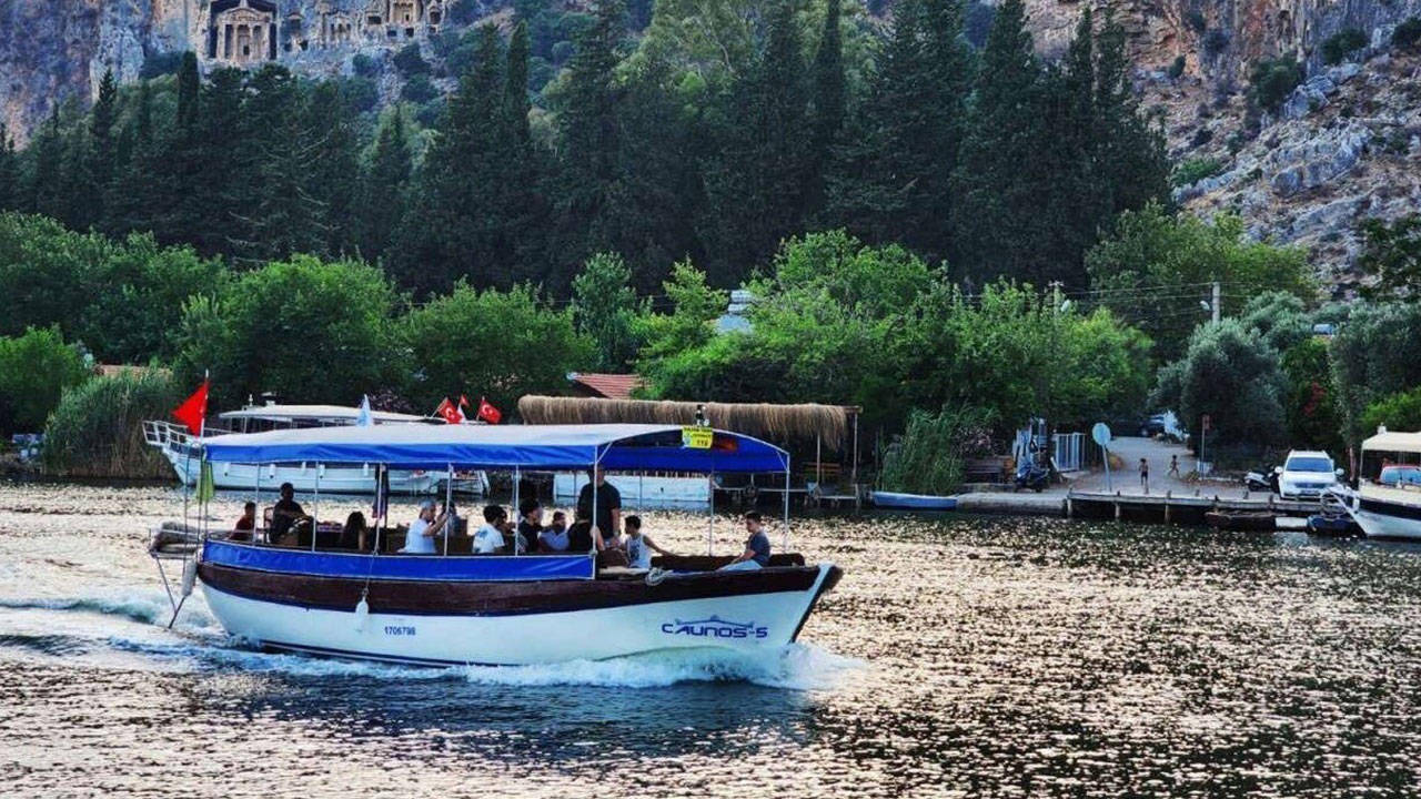 Dalyan'da iskele ısrarı sürüyor