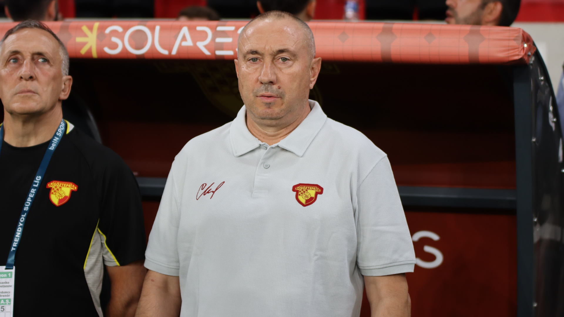 Göztepe, Stoilov'un sözleşmesini uzattı!