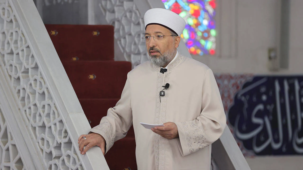 Safi Arpaguş gezileri 21'e çıkardı: Dünyayı iki kez turladı