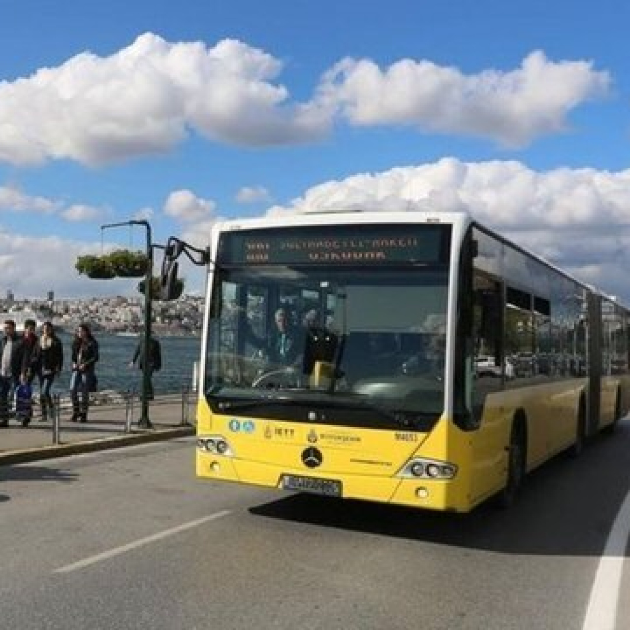 30 Ağustos toplu taşıma ücretsiz mi?