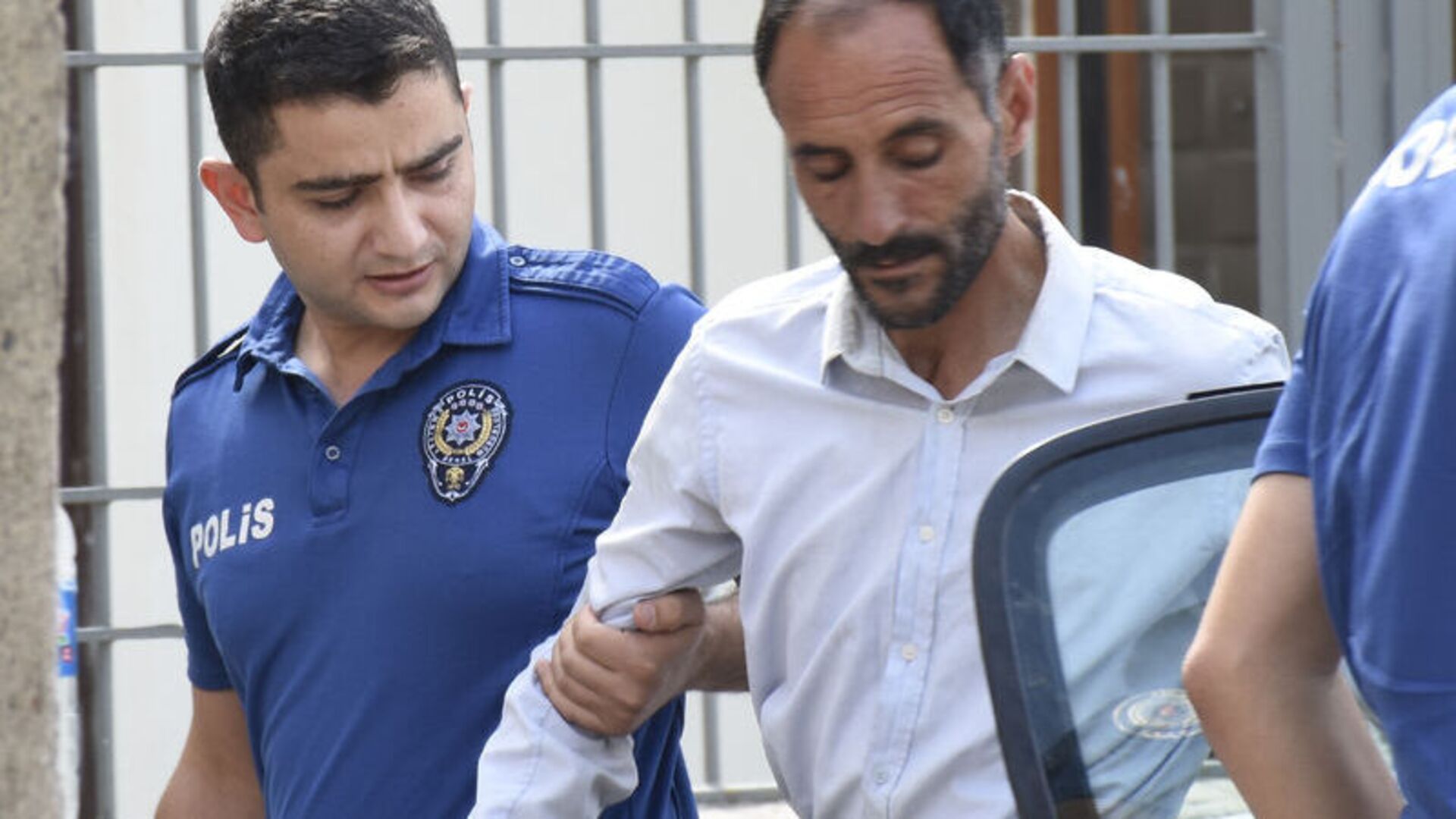 Büşra bebeğin kardeşleri babalarını suçladı