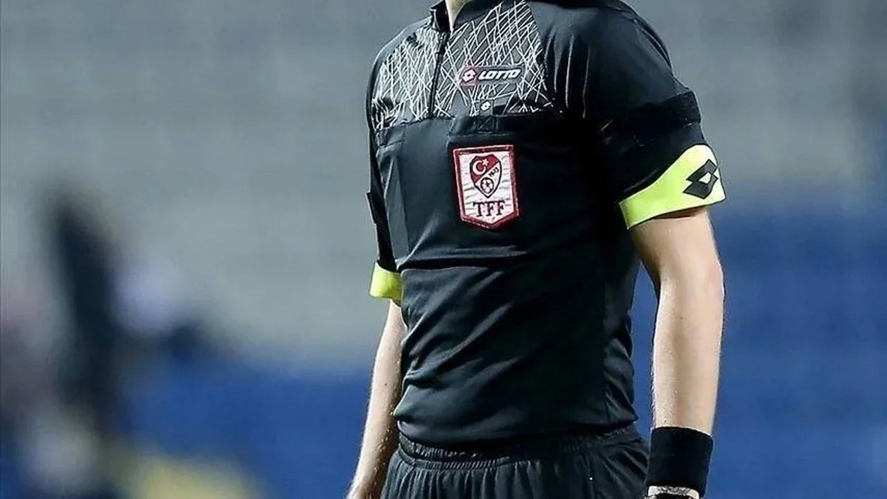 Trabzonspor-Beşiktaş karşılaşmasının hakemi belli oldu