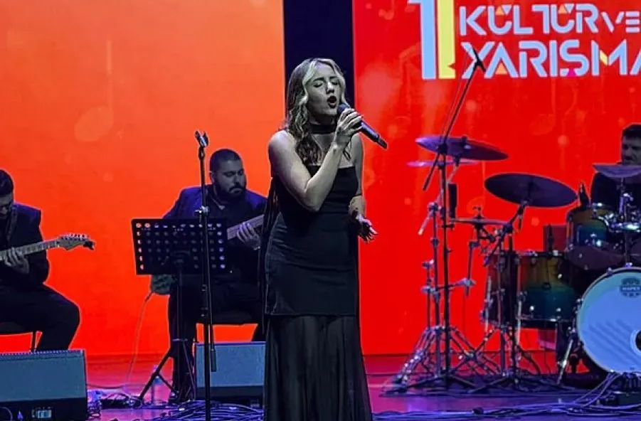 Ceren Akgül Türkiye Finali'nde Karaman'ı Temsil Etti