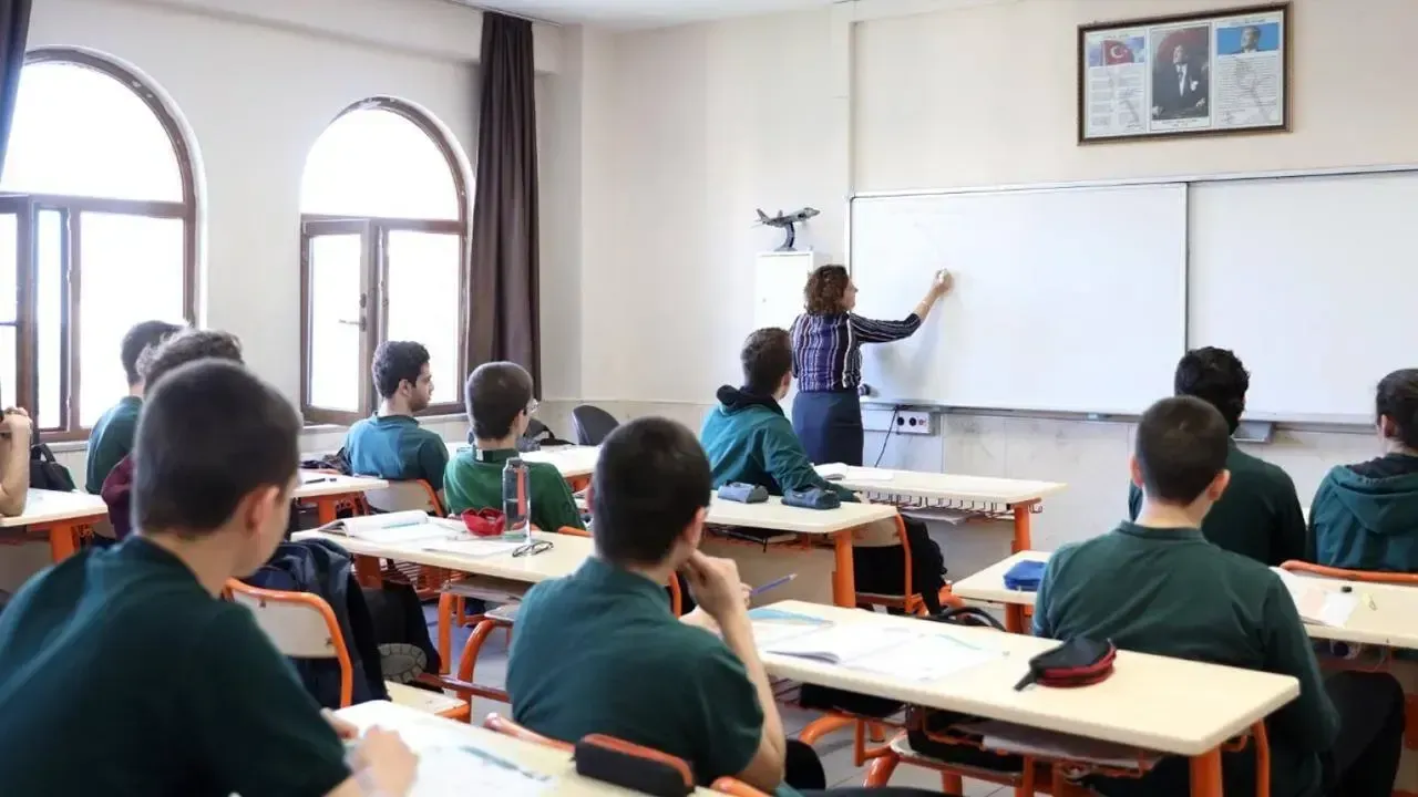 MEB 81 İle Gönderdi: Okullarda Yeni Dönemin Kuralları Belli Oldu