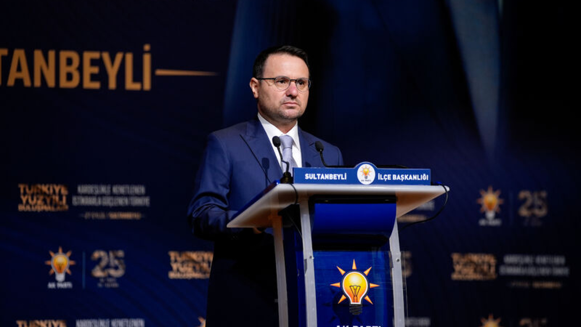 Gürlek'ten Şık'a suç duyurusu