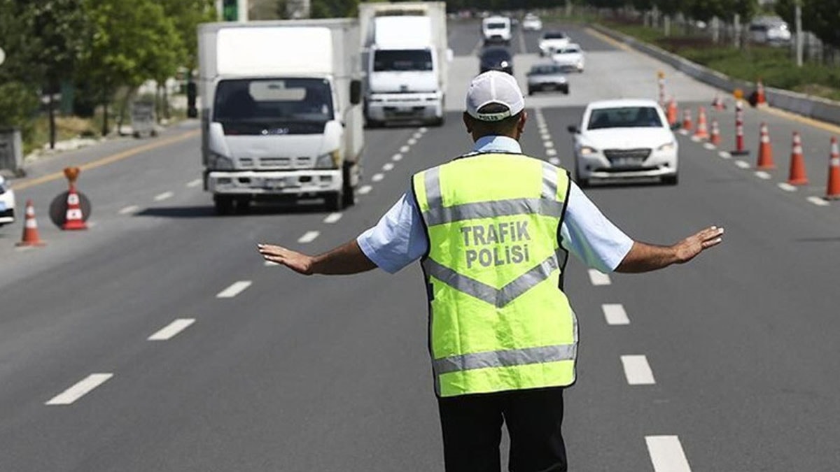 İstanbul’da bu sabah bazı yollar trafiğe kapatılacak: Valilik güzergahları açıkladı