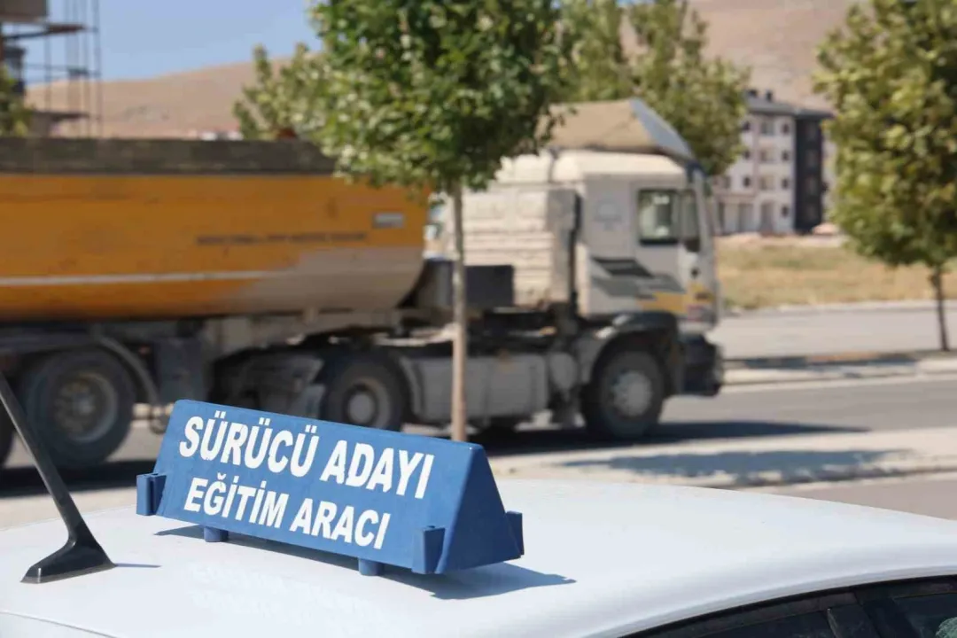 “Sizin Yerinize Biz Hallederiz” Tuzağına Dikkat!