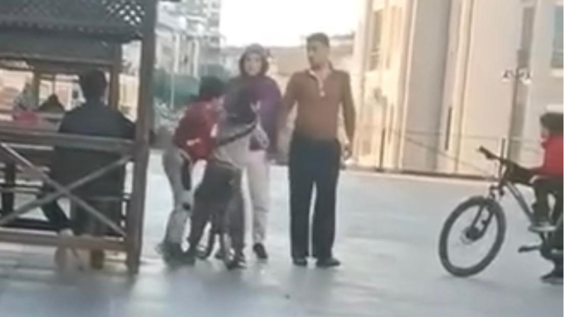 Akran şiddetine abi ve abla da dahil oldu