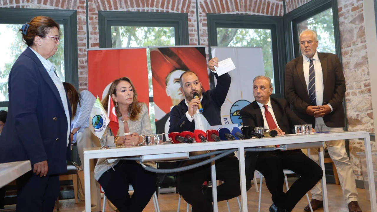 AKP’nin seçim modeli: Gözaltı, tehdit, şantaj
