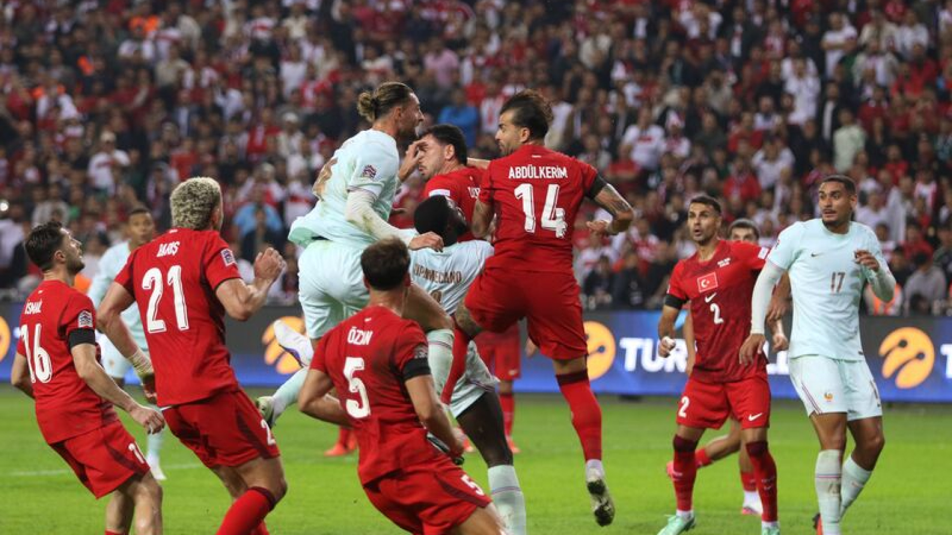 Milliler Kocaeli'de Fransa'ya mağlup oldu