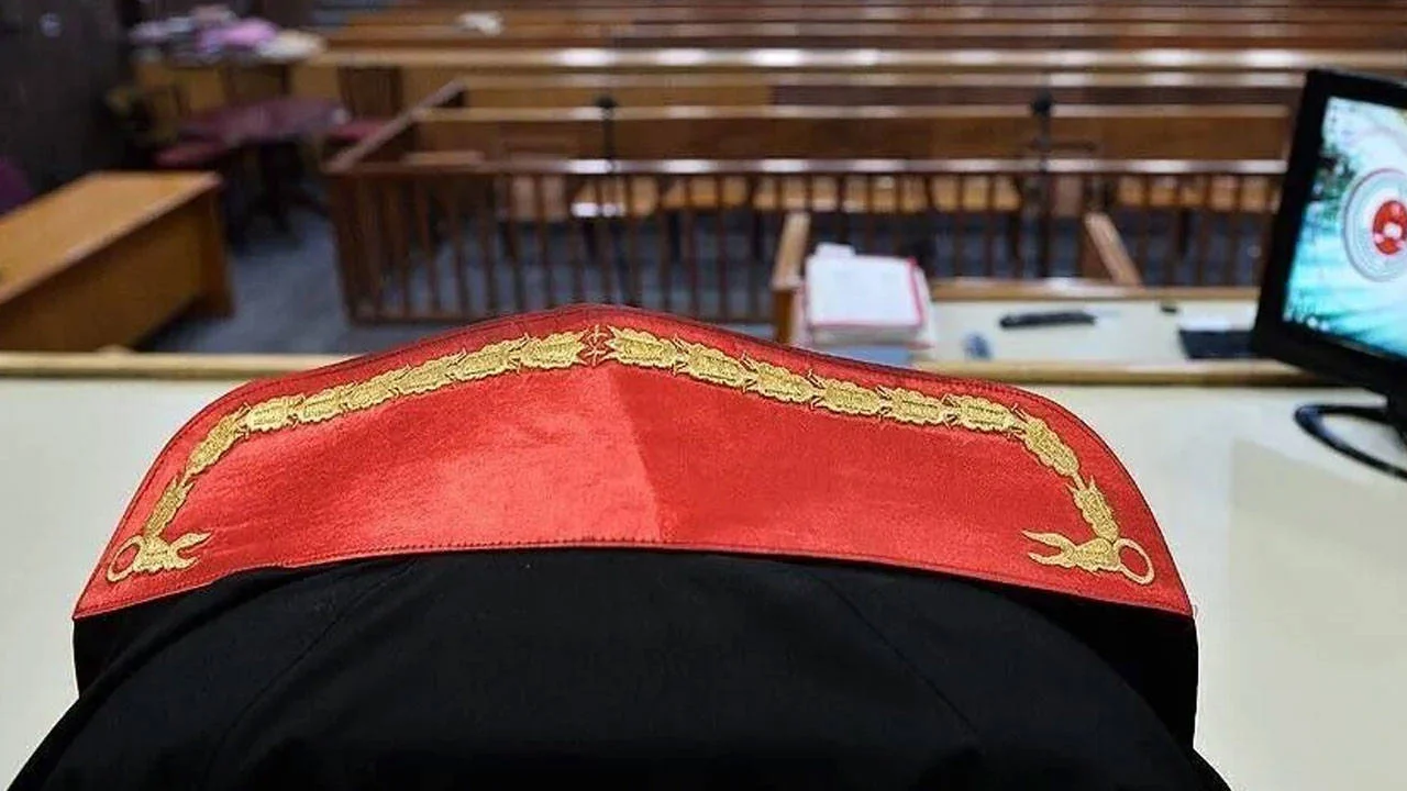 İzmir'de hakime yönelik tehdit ve şantaj: "Ceza almazsa hedef sen olursun"