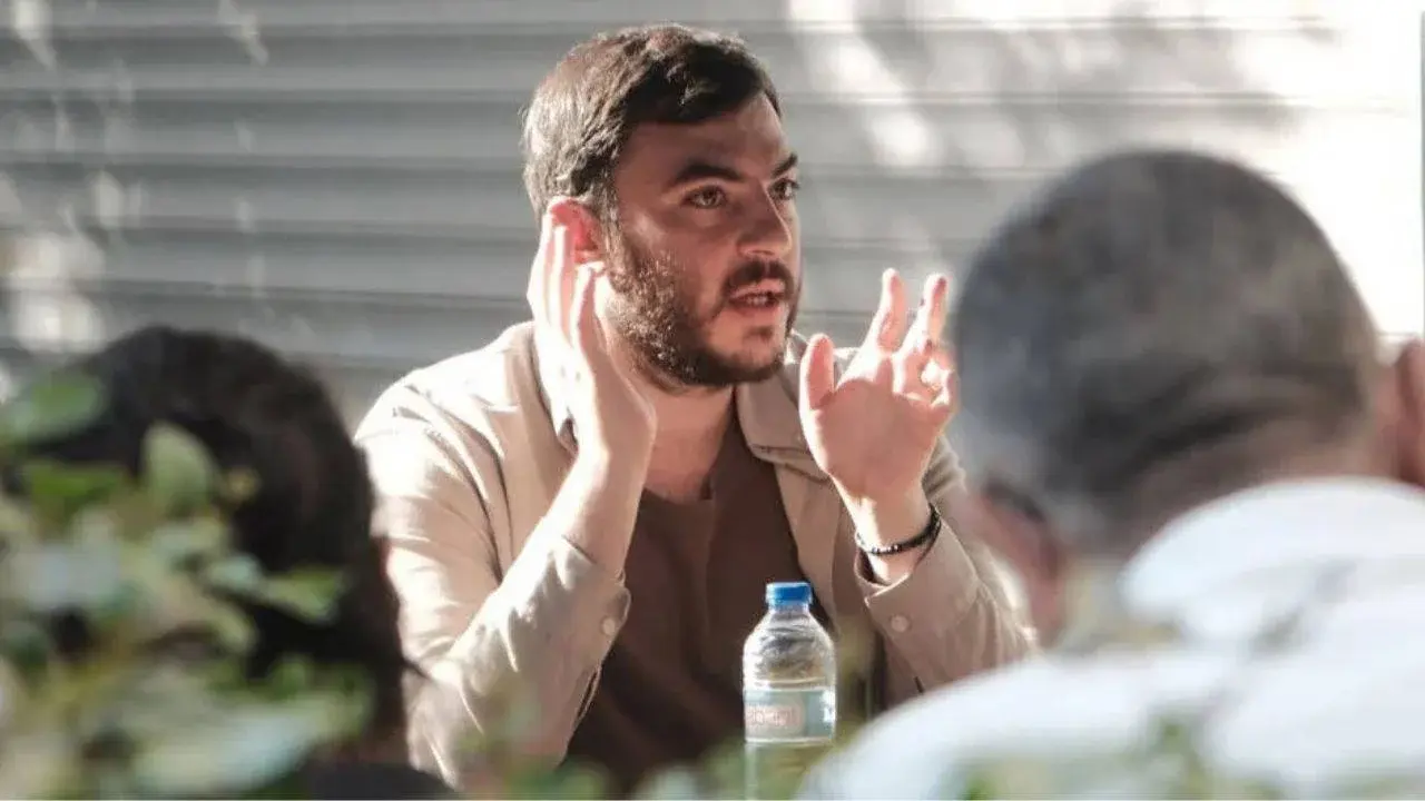 The wife and father of our reporter, İsmail Arı, have spoken out: “The thieves are out there, whilst my son is in prison for no reason”