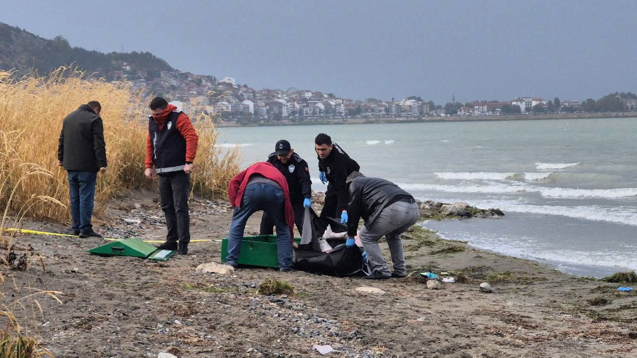 Isparta'da göl kenarında erkek cesedi bulundu
