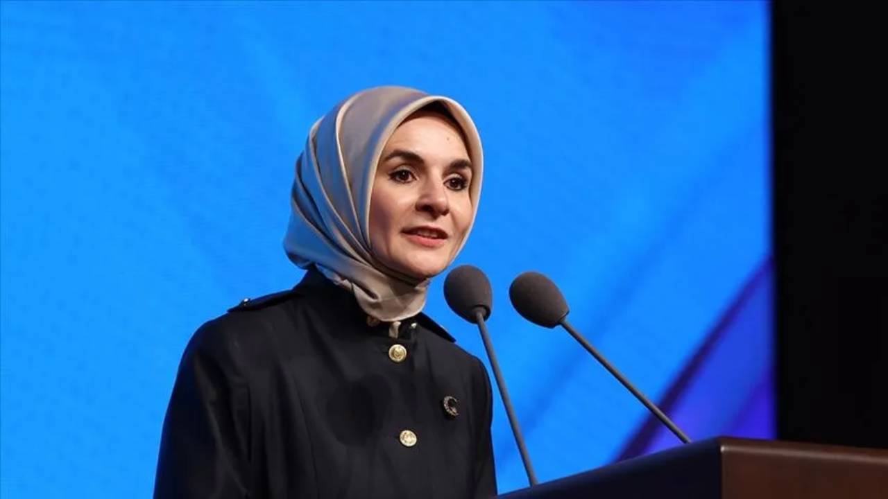 Bakan Göktaş duyurdu: Dijital platformlara ve oyunlara yeni düzenleme geliyor