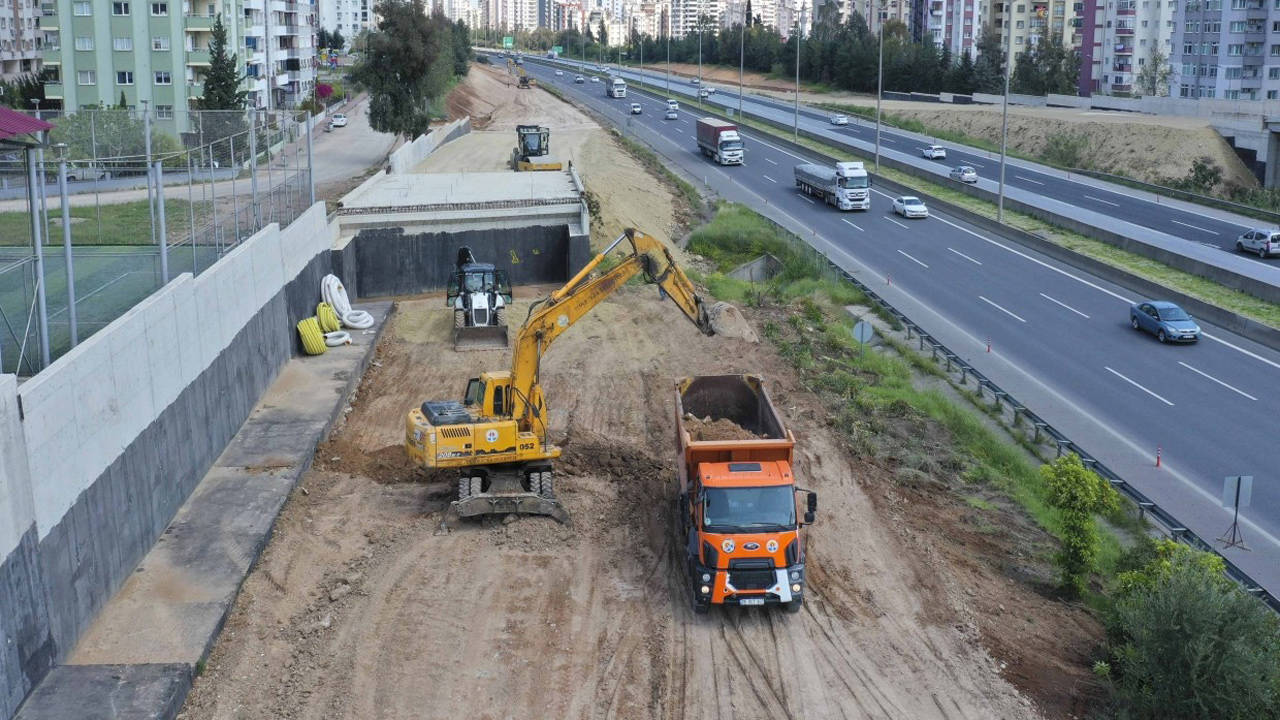 Plansızlığın yolu: Yol tek, ihale çift