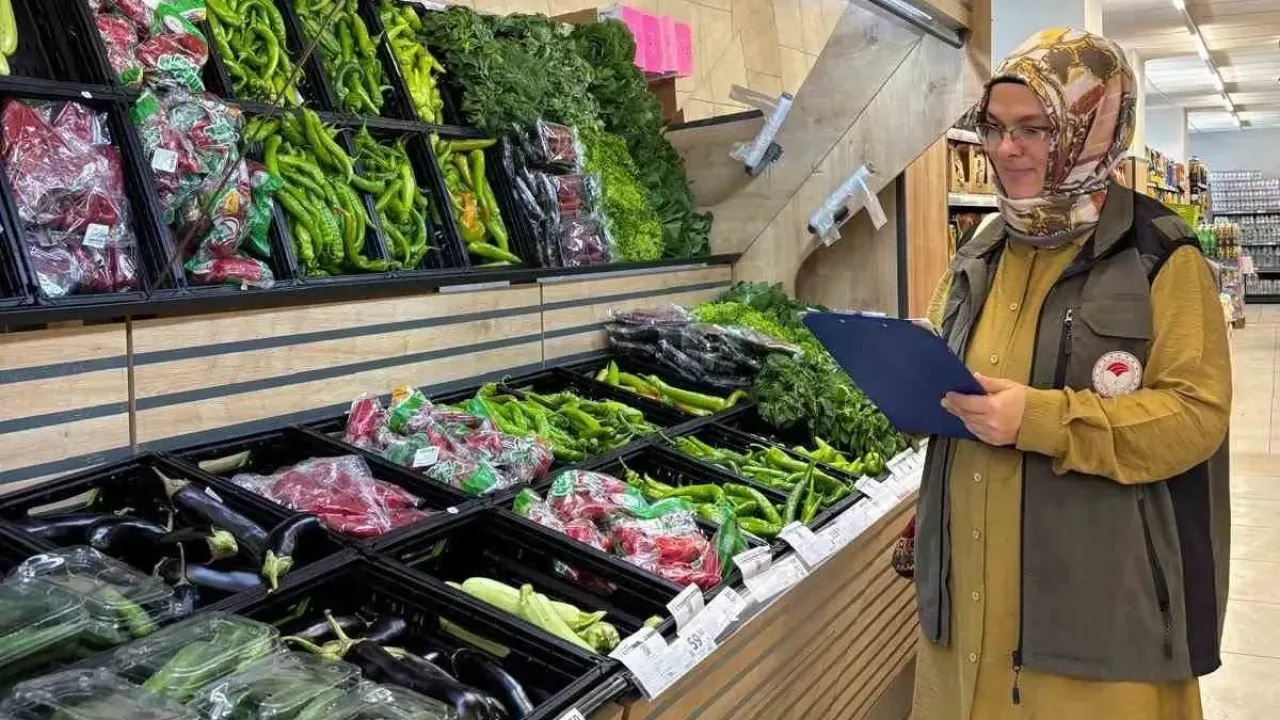 Karapınar’da marketlerde tarımsal ürün fiyatları denetlendi
