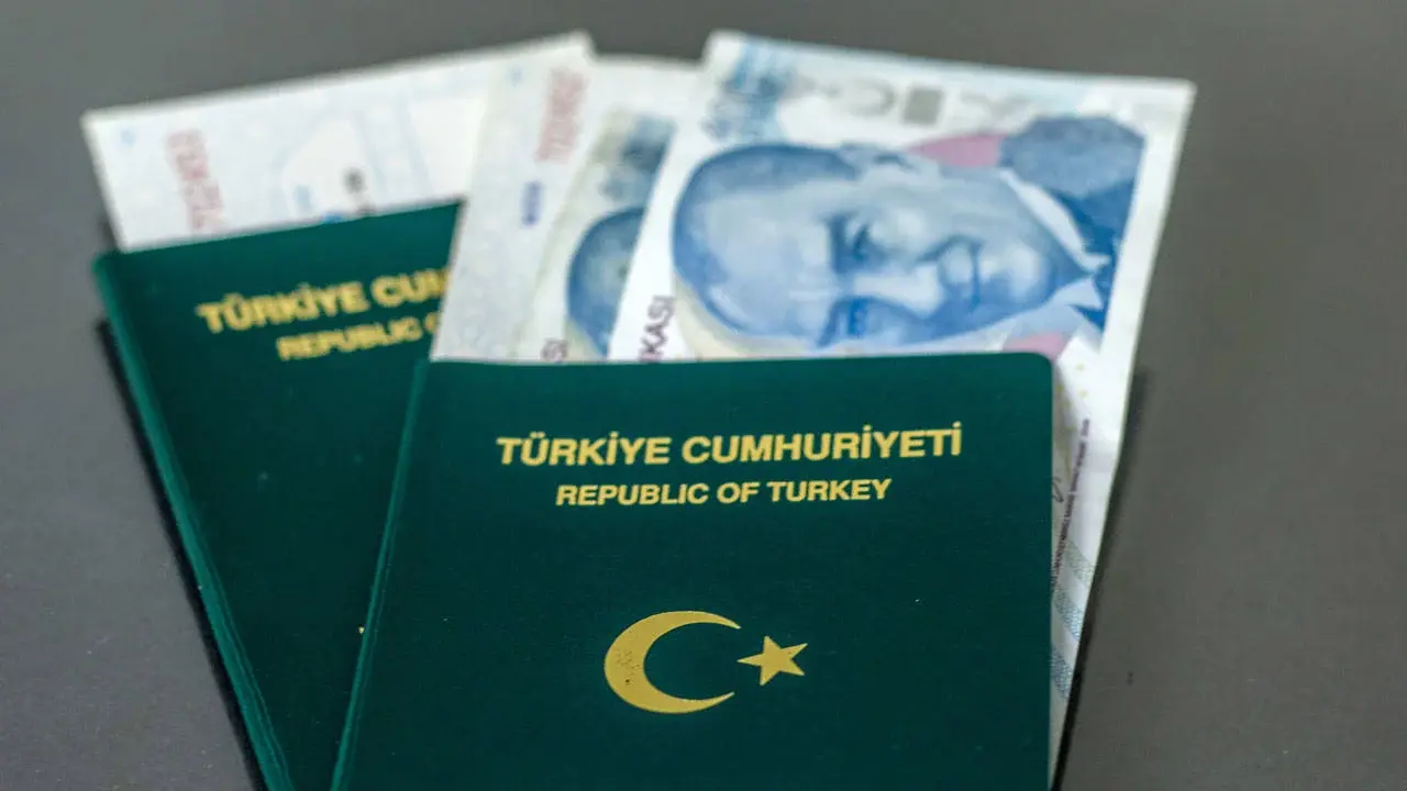 TBMM'ye sunuldu: 7 meslek grubuna yeşil pasaport teklifinde detaylar belli oldu