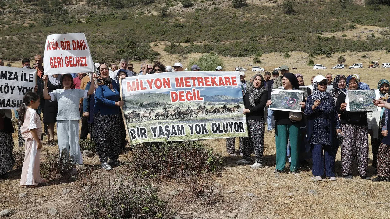 Uşak'ta 6 köyün sakinlerinden Murat Dağı'ndaki maden çalışmalarına tepki