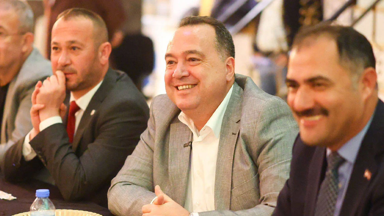 AKP'ye geçeceği öne sürülmüştü: Besim Dutlulu'dan transfer iddialarına yanıt