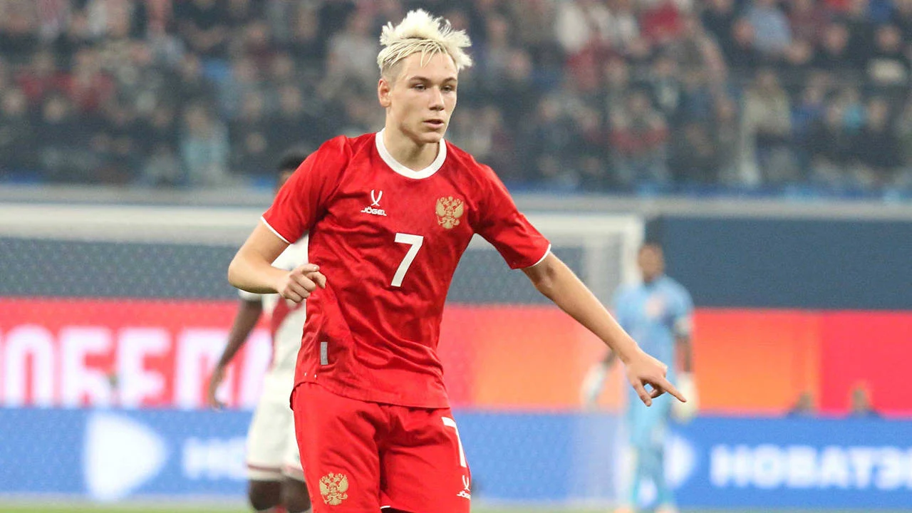 Galatasaray, Aleksey Batrakov transferinde mutlu sona ulaştı