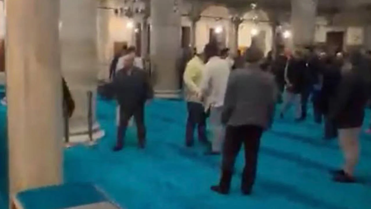 Eyüpsultan Camii’nde silahlı kavga: Ateş eden şahıs yakalandı