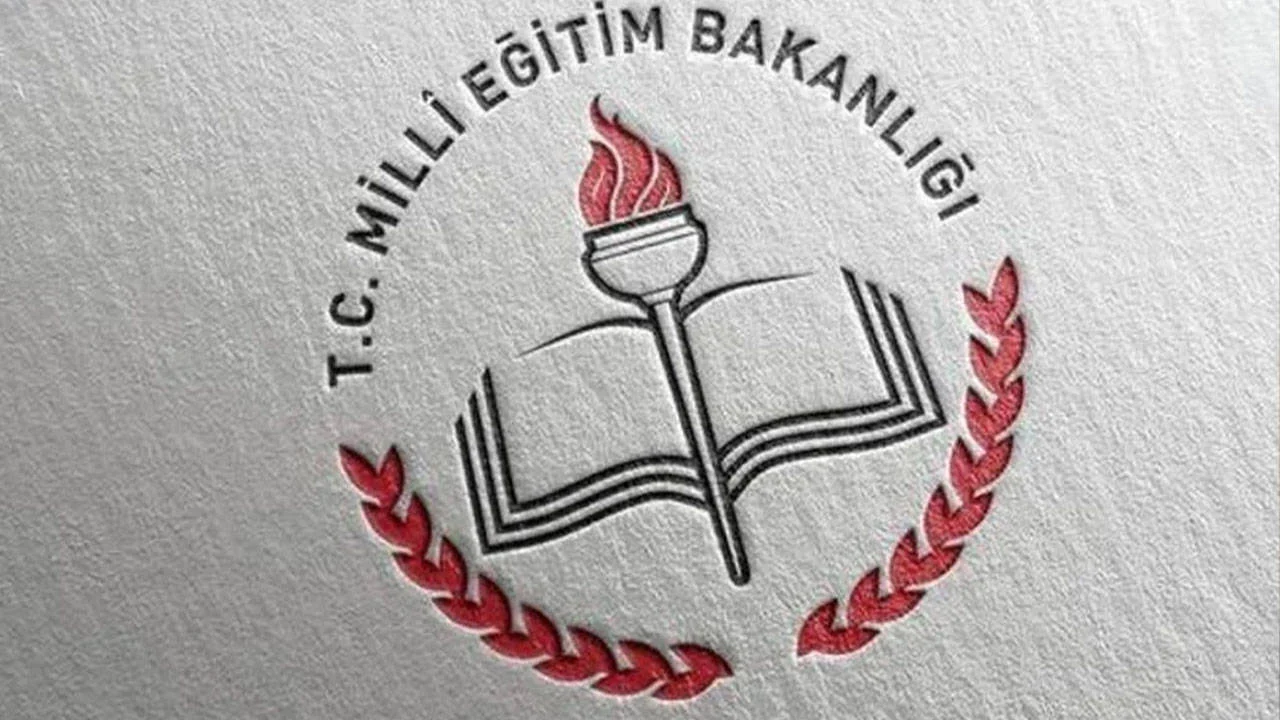 MEB duyurdu: Öğrencilerin okula uyum haftasında velilere idari izin verilecek