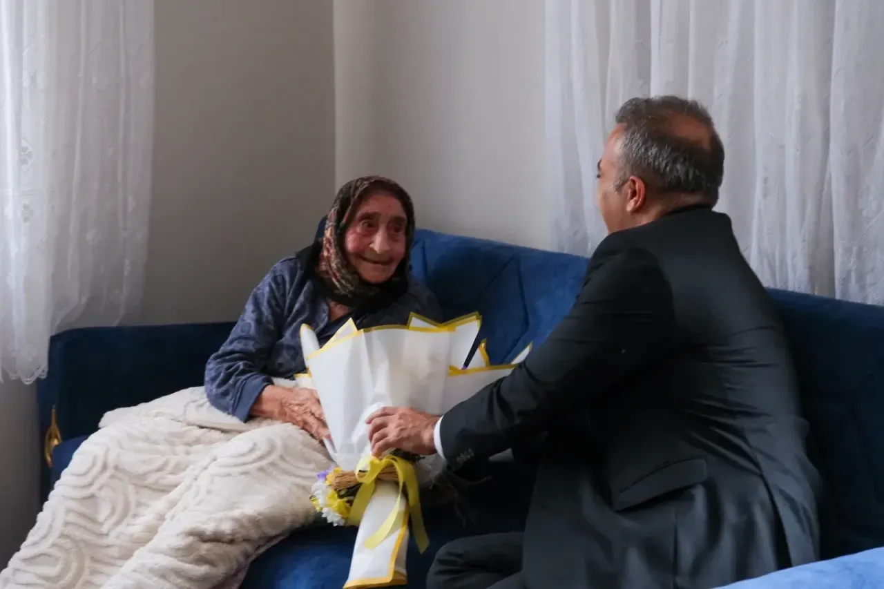 106 Yaşında Asırlık Çınar