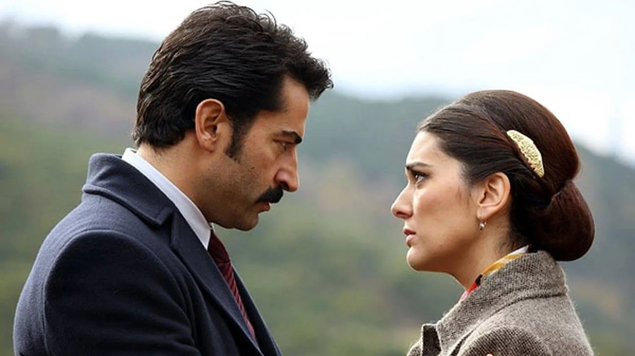 Kenan İmirzalıoğlu ve Bergüzar Korel yıllar sonra aynı projede