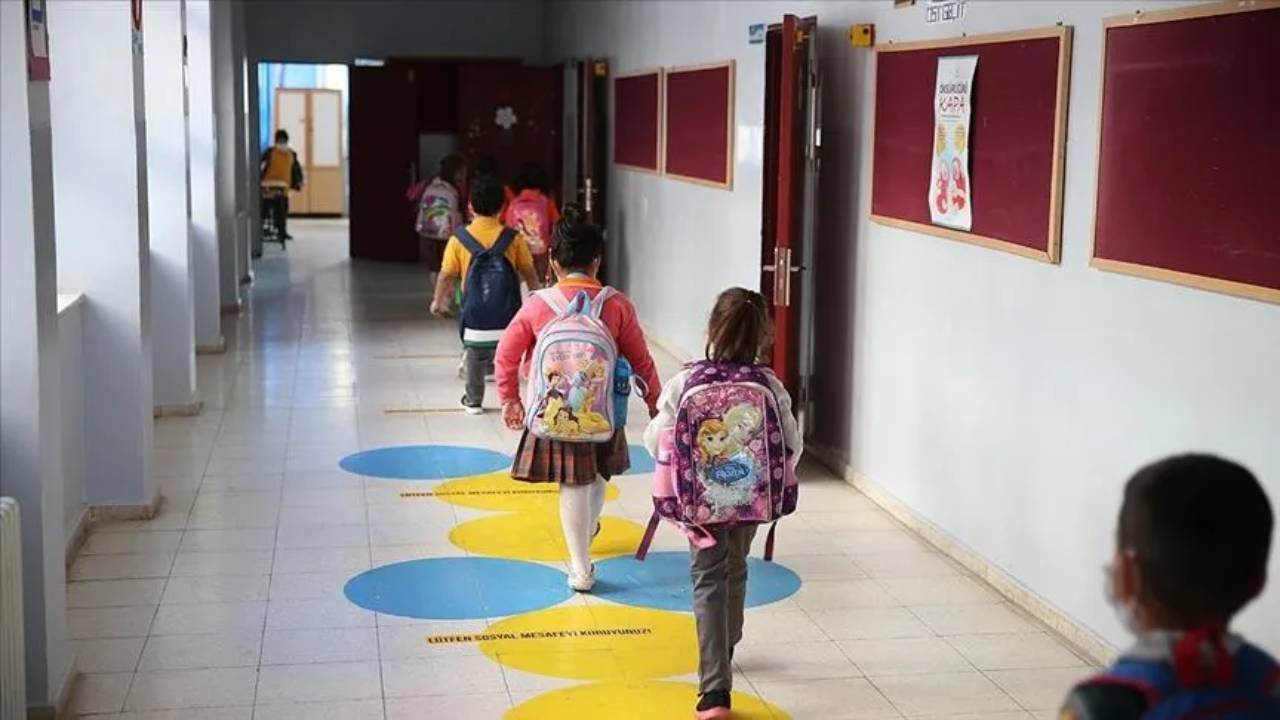 Yusuf Tekin’den genelge: Okullarda öğrenciler, öğretmenler ve veliler için yeni dönem