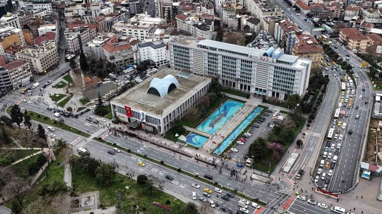 İBB Dosyası'na dair ilk dava görüldü: 6 kişiden 5'i tahliye edildi