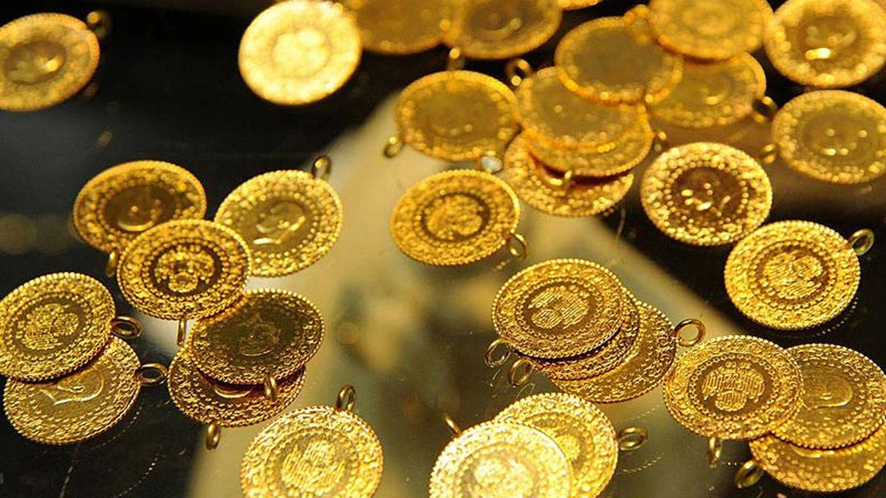 Altın fiyatları 3 ayın zirvesinde: Gram altın 7 bin lirayı geçti