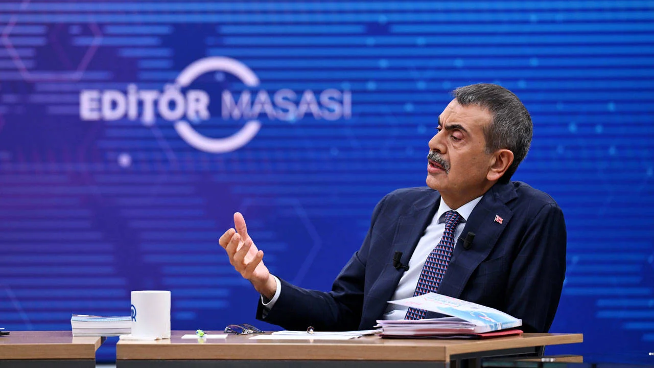 Yusuf Tekin'den açıklama: 12 yıllık zorunlu eğitim kısaltılacak mı?