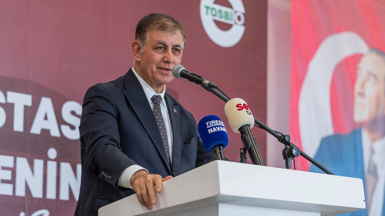 Dikkat çeken gelişme: Cemil Tugay, AKP'ye katılacak mı?
