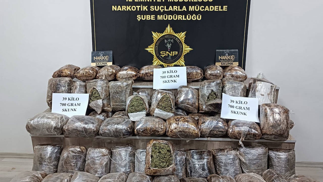 Şanlıurfa'da yolcu otobüsünde 39 kilo 700 gram uyuşturucu bulundu